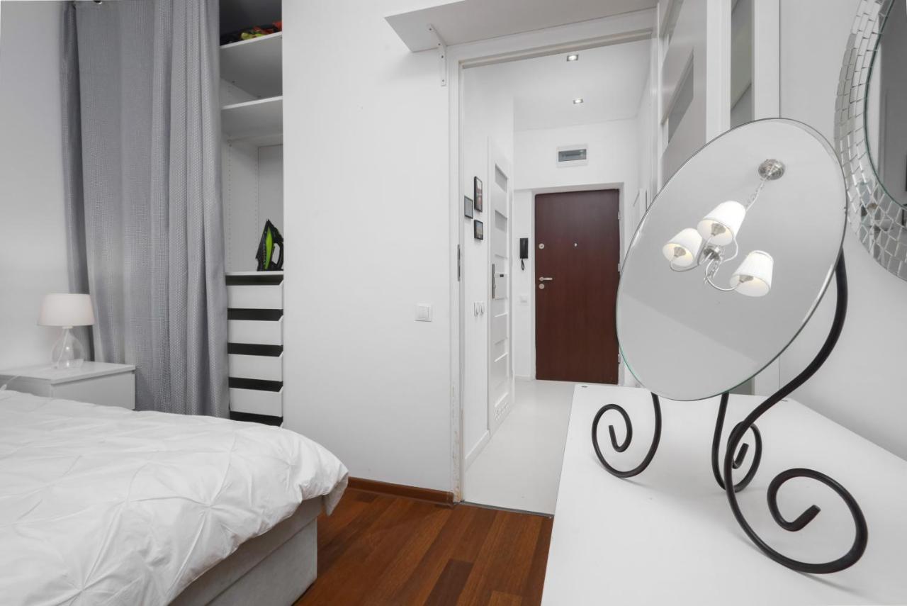 Hotel Black&White Cracovia Exterior foto